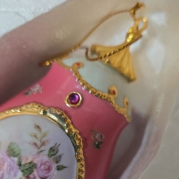 The Bradford Exchange.. Lena Liu's Forever Flowers Ornaments.. - Picture 7 of 15